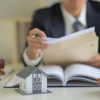 When to Consult Property Lawyers for Your Real Estate Needs